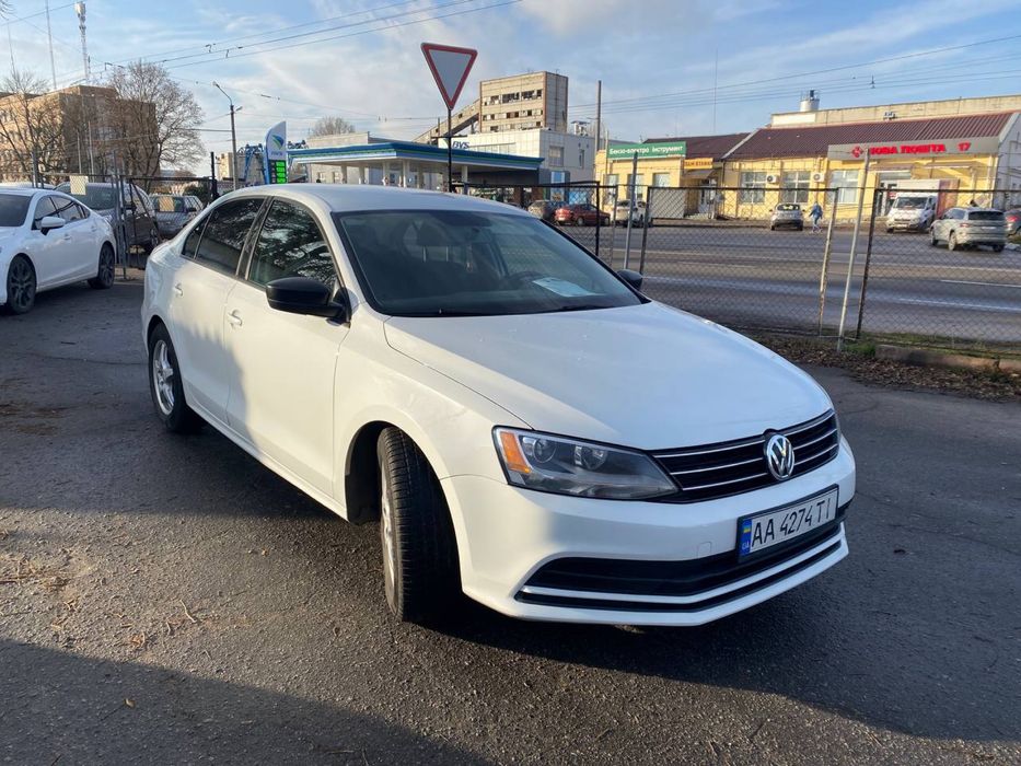 Volkswagen Jetta 2016 (рест)