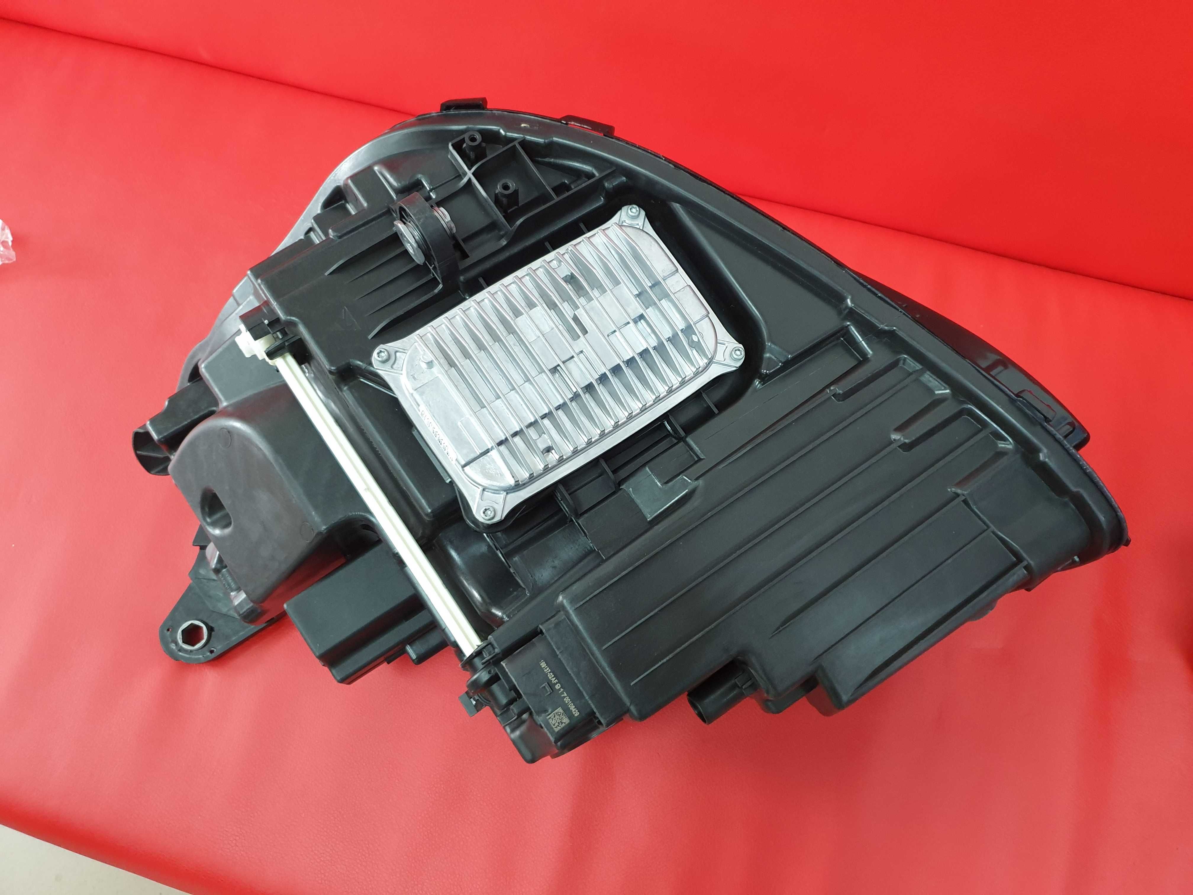 Фары с блоками Mercedes E-Class W213 LED A2139066501  A2139066601