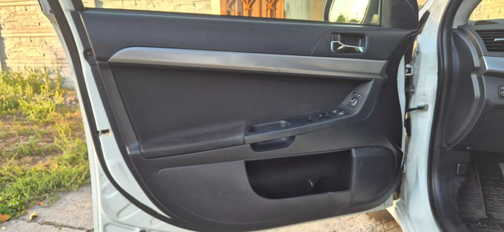 Продам Mitsubishi Lancer Х