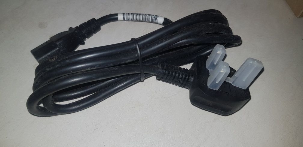 кабель питания Hp 8121-0739 
Кабель (черный) - 18 AWG, 3-ж