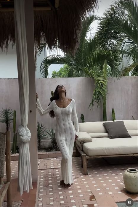 Пляжна сукня молочна