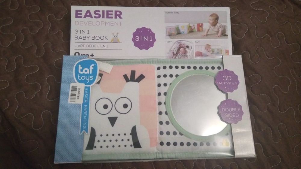 Розвиваюча книжка-розкладушка taf toys мишки-мартишки