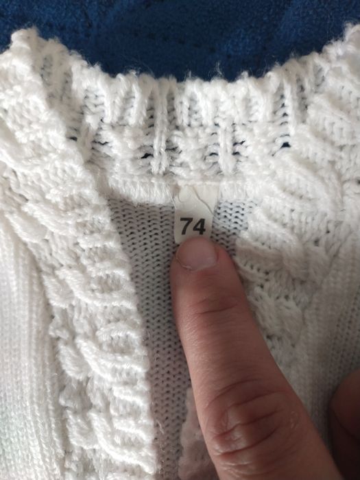 Biały sweterek / Bolerko 74