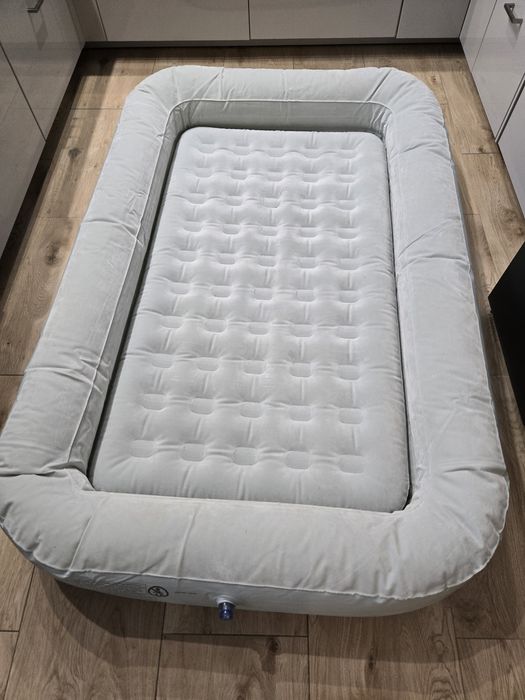 Materac dmuchany dziecięcy "gniazdo" Intex-łóżeczko turystyczne