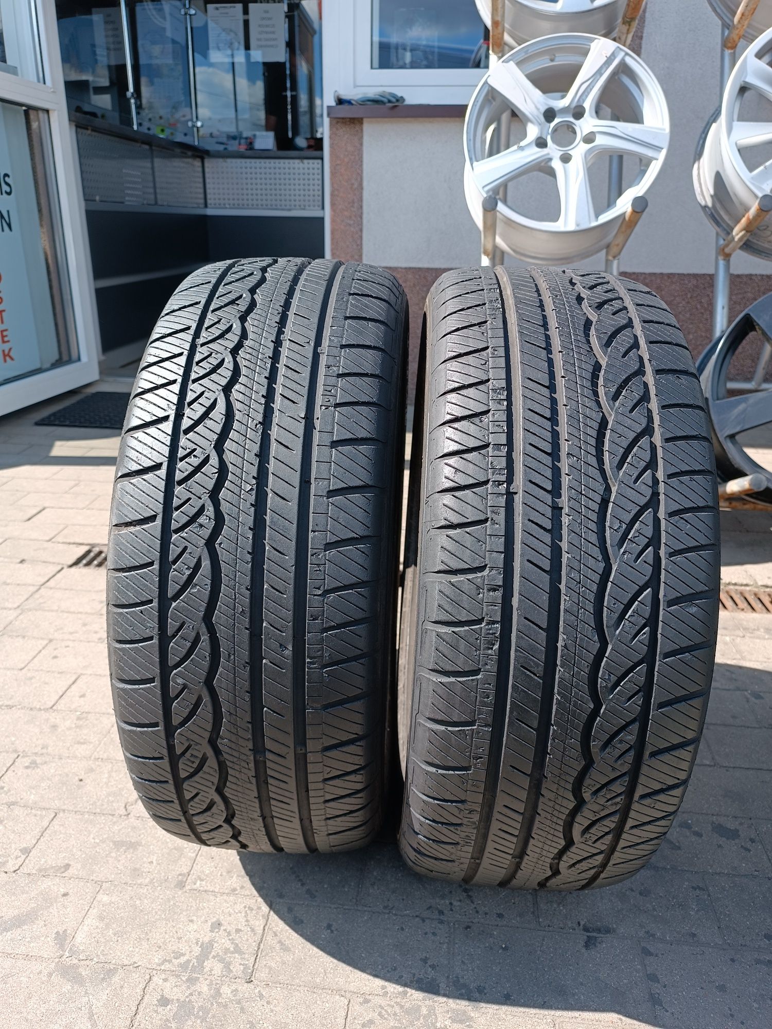 235/50R18 Dunlop SP Sport 01 A/S 97 V