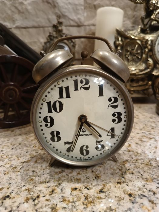 Stary zegar budzik Mera Poltik z dzwonkami