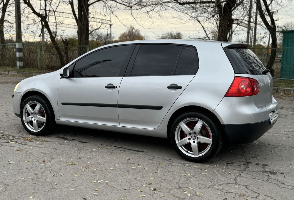 Volkswagen Golf 5 1.6
