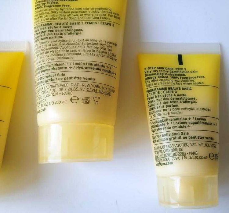 Лосьйон для обличчя Clinique Dramatically Different Moisturizing