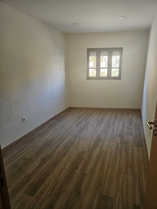 Arrenda-se-se T2  em cucujães oliveira de azemeis.