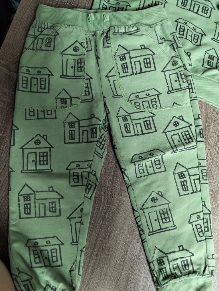 Komplet dres chłopięcy 98 domki