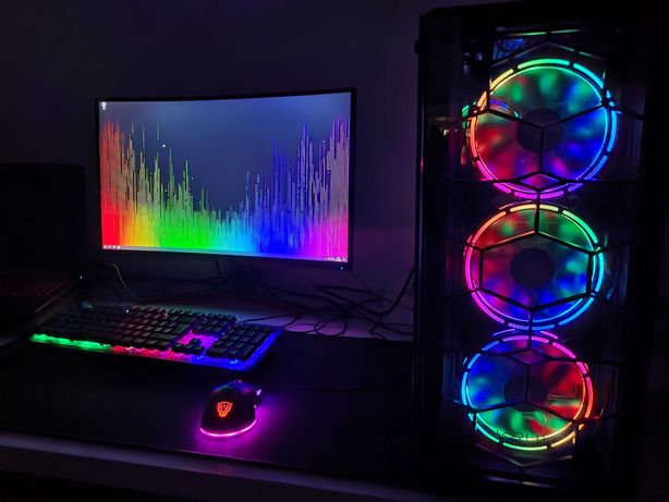 Niezwykle wydajny komputer do gier, pracy i nauki z RGB