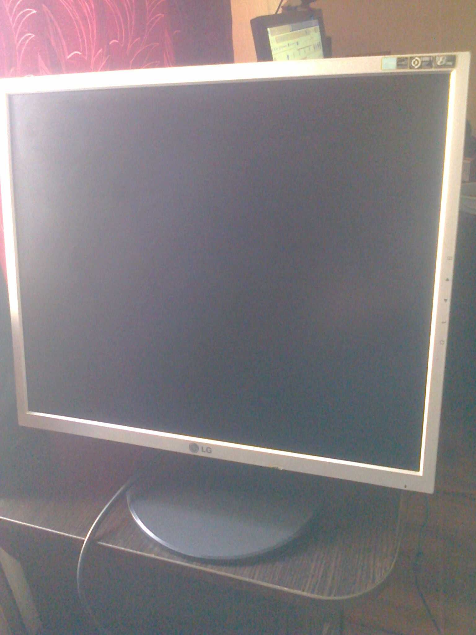 Монітор LG Flatron L1952S 19"