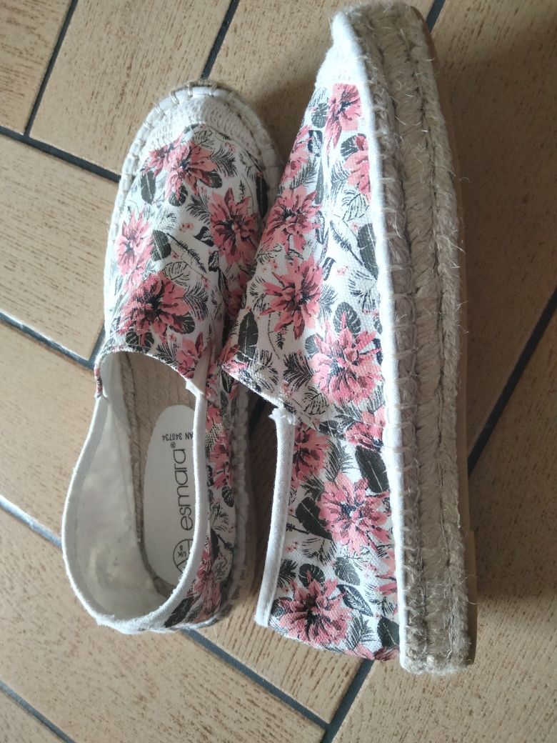Espadryle w kwiaty roz 38