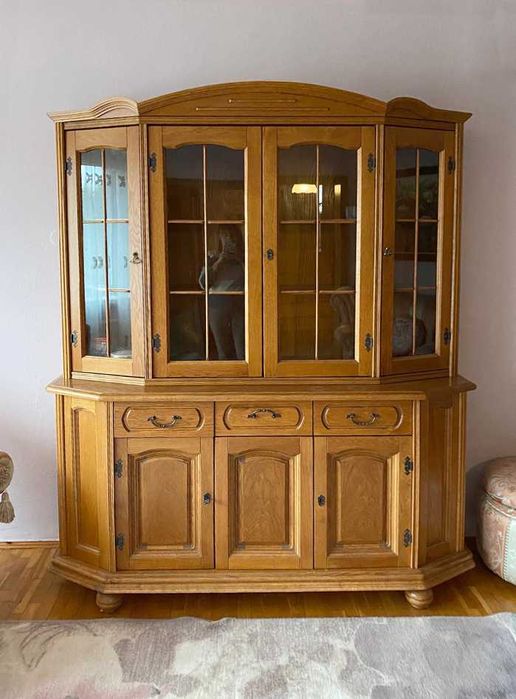 Duży dębowy kredens witryna w stylu antyk