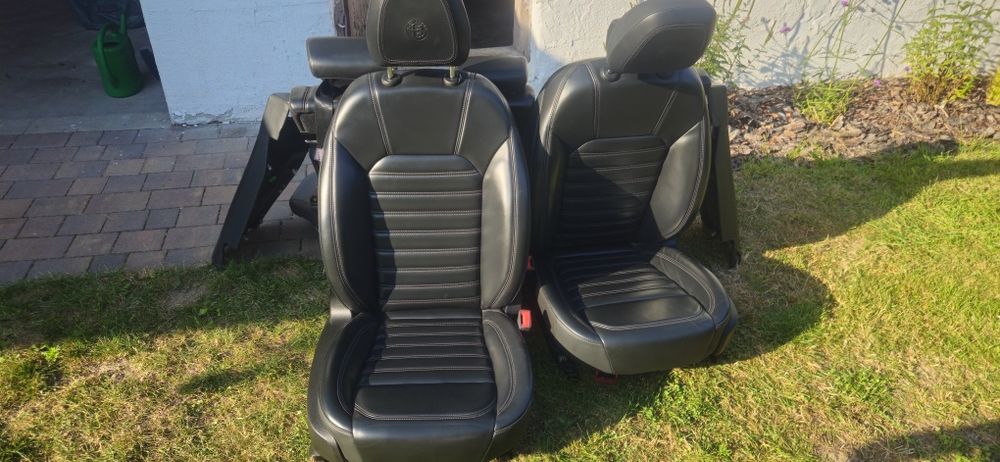 Fotele idealne stelvio europa komplet