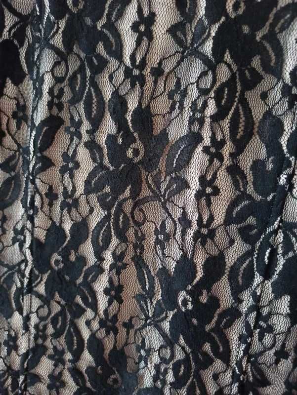 Koronkowa ciepła elegancka sukienka przed kolano r.36