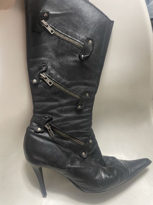 Calcado usado de senhora