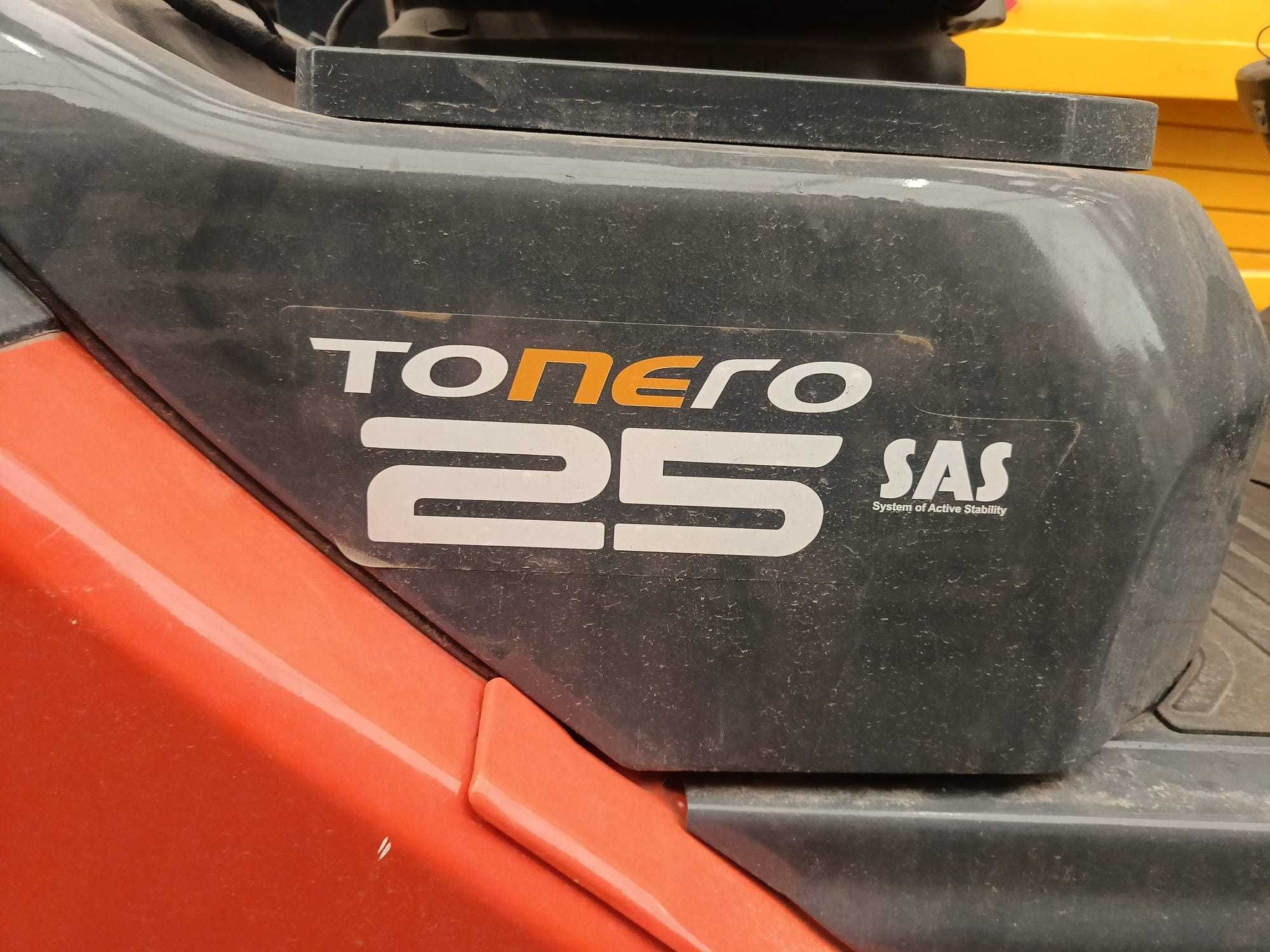 Wózek widłowy Toyota 8FGF25 [2,5T)