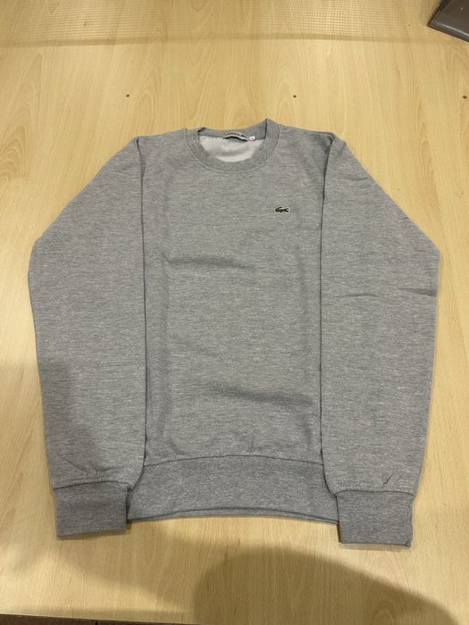 100 Lotes de sweats Lacoste
