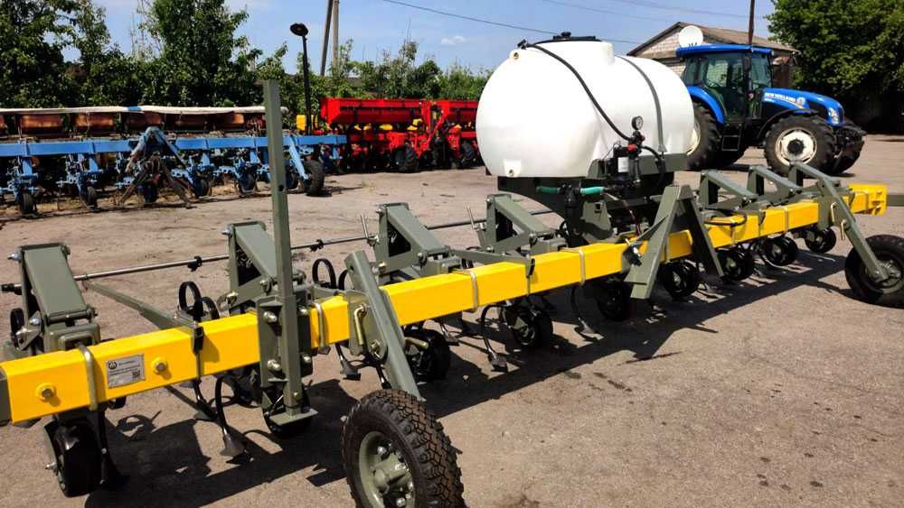 Культиватор прополюючий універсальний КПУ-5,6 Культиватор навесной КПУ