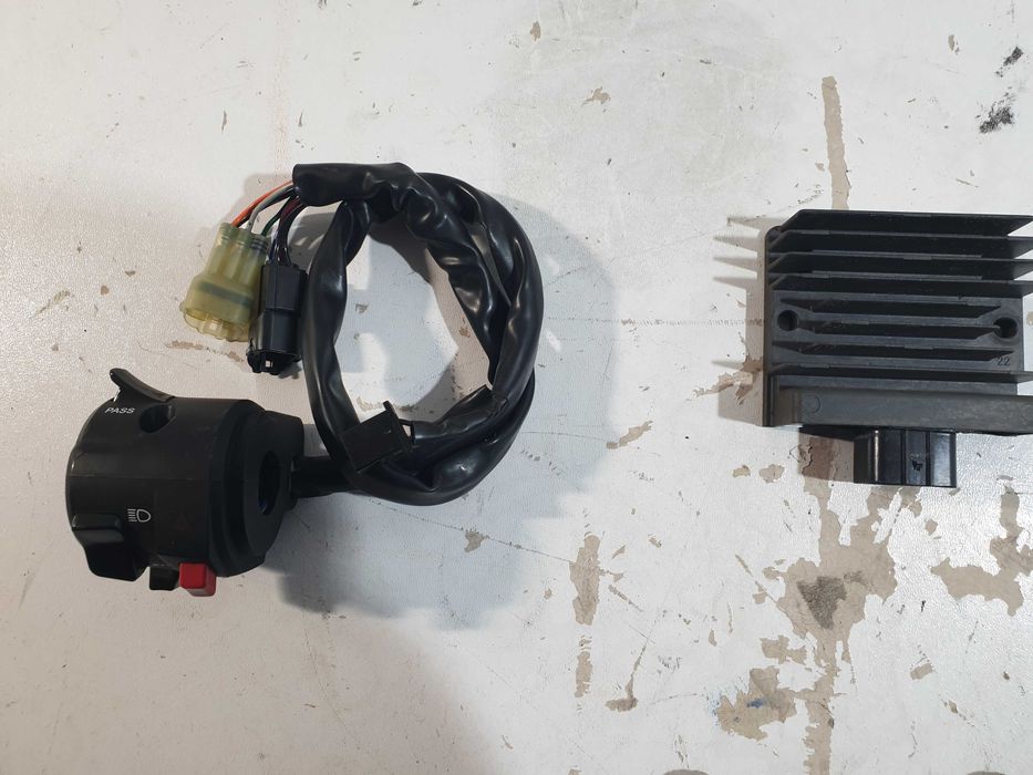Kawasaki Z 900 Z900 przełącznik licznik lampa regulator napiecia