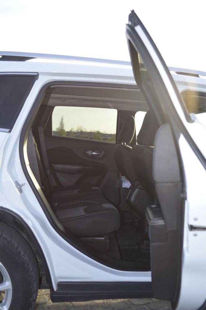 Jeep Cherokee 2014 р