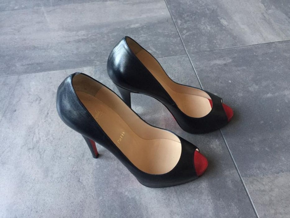 Klasyczne szpilki peep toe Christian Louboutin 39