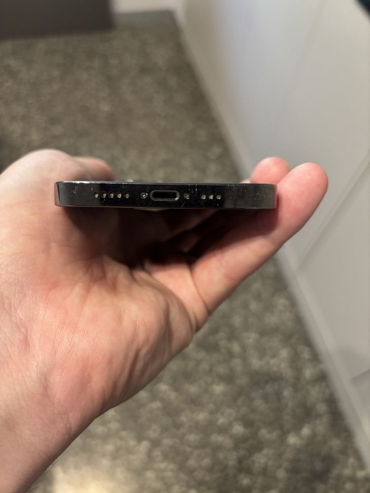 iPhone 13 Pro 128 GB, тріснута задня кришка