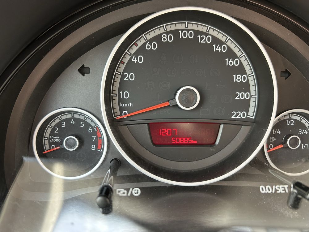 VW UP 1.0 5p - particular c/1 dono
