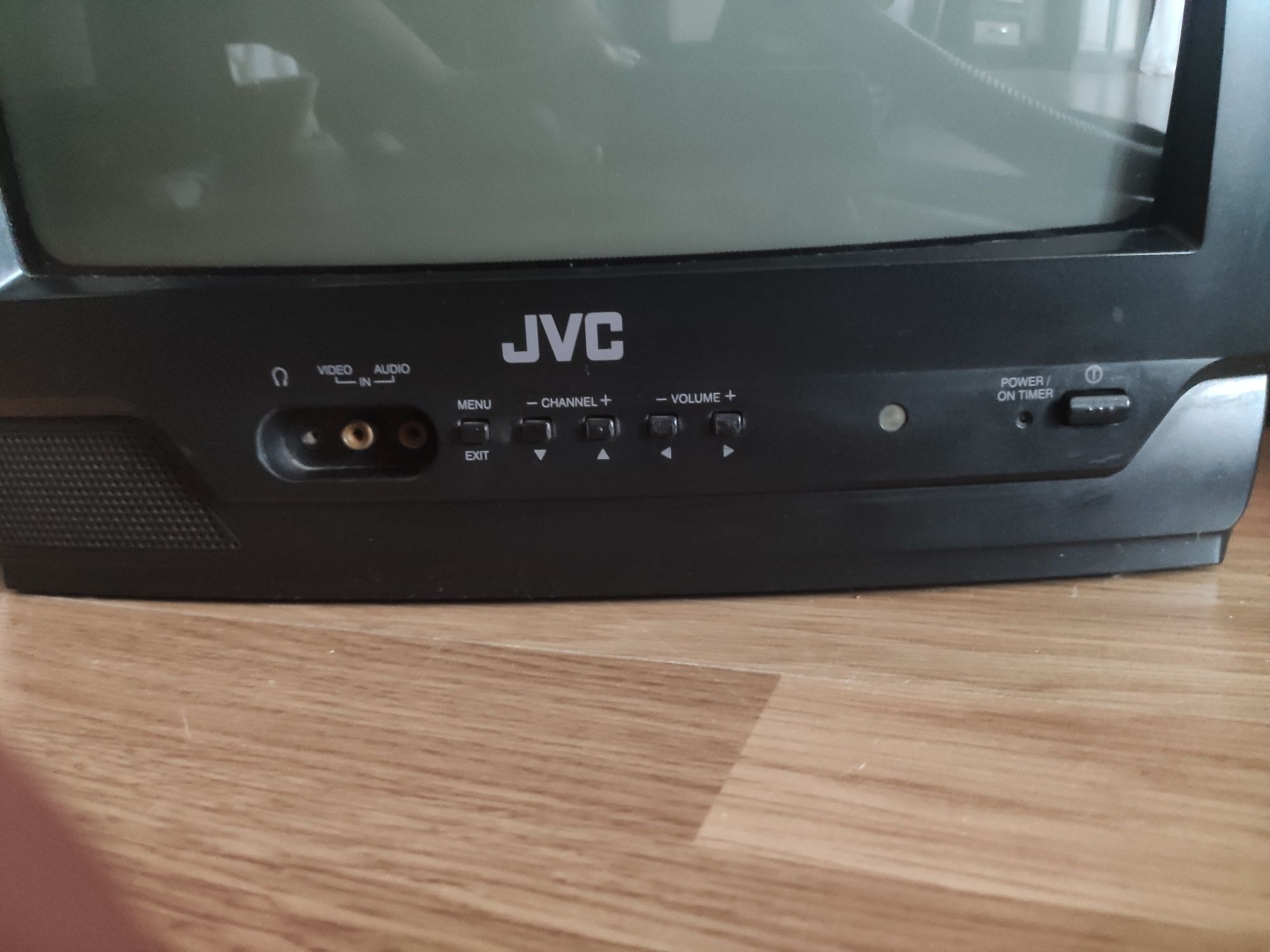 Кольоровий телевізор JVC в ідеальному  робочому стані, діагональю-37см