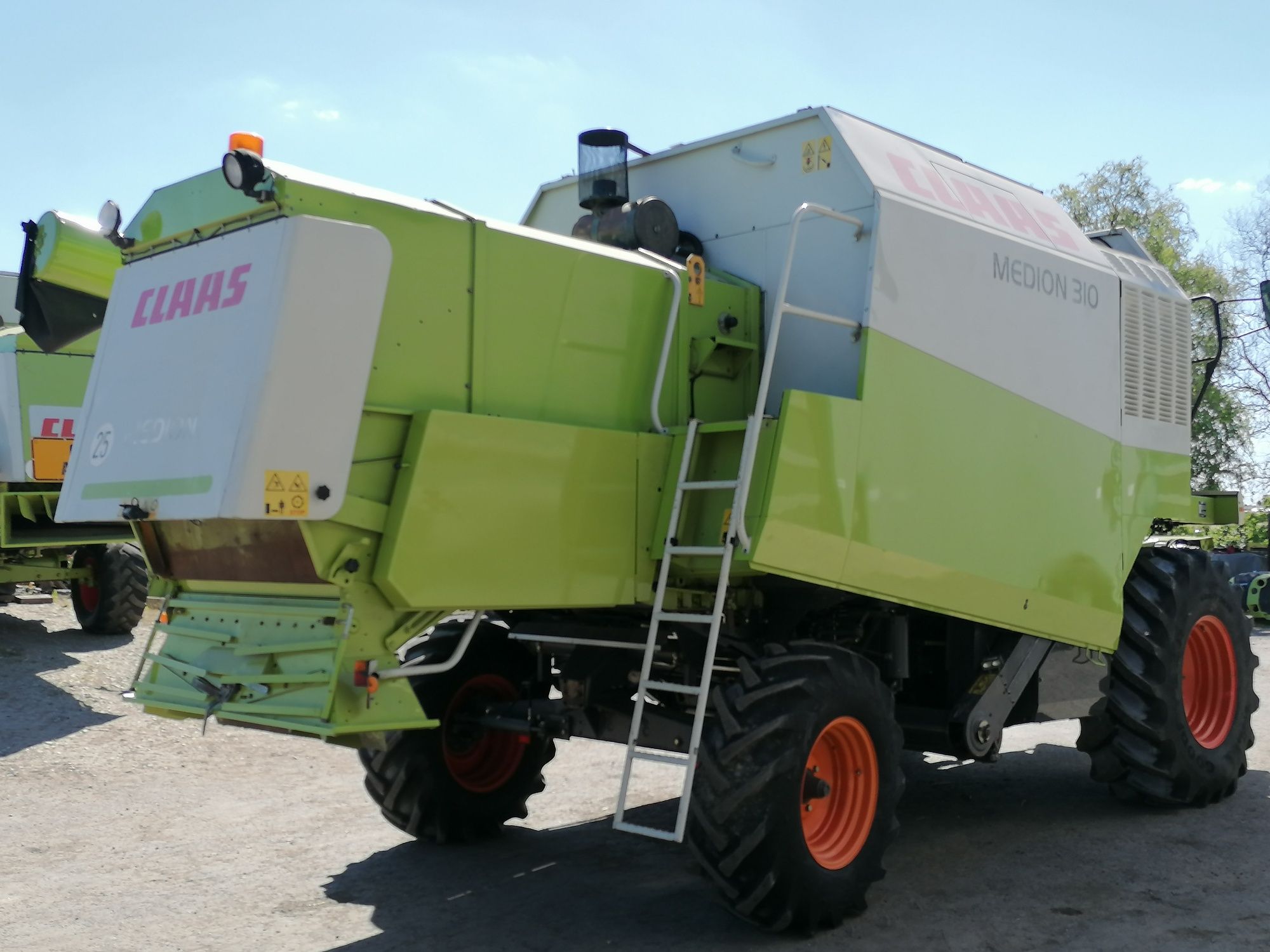 Claas Medion 310 dominator 98 tucano 320 mega 202 320