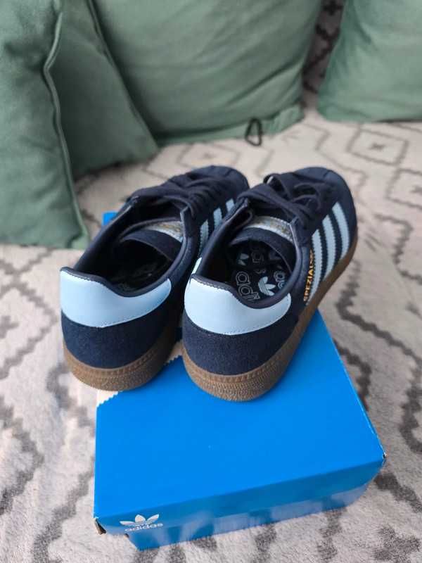 navy^cantaloupe^AdidasHandball^UnisexTrampki Roz.37.5