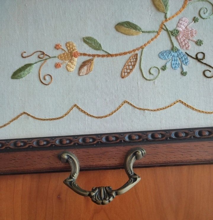 Tabuleiro com bordado de Castelo Branco