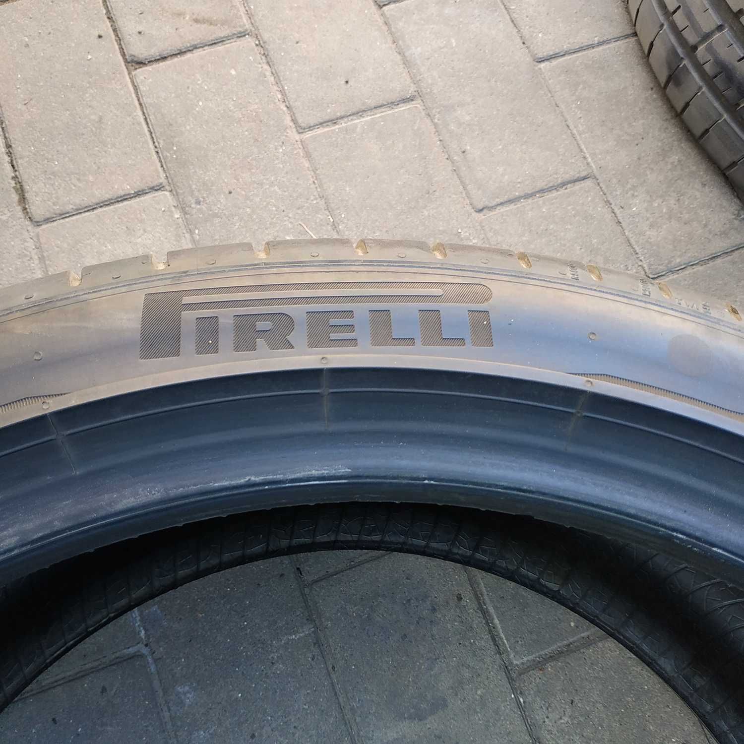 275/35 R20 Pirelli PZero PZ4 літня резина гума 1шт