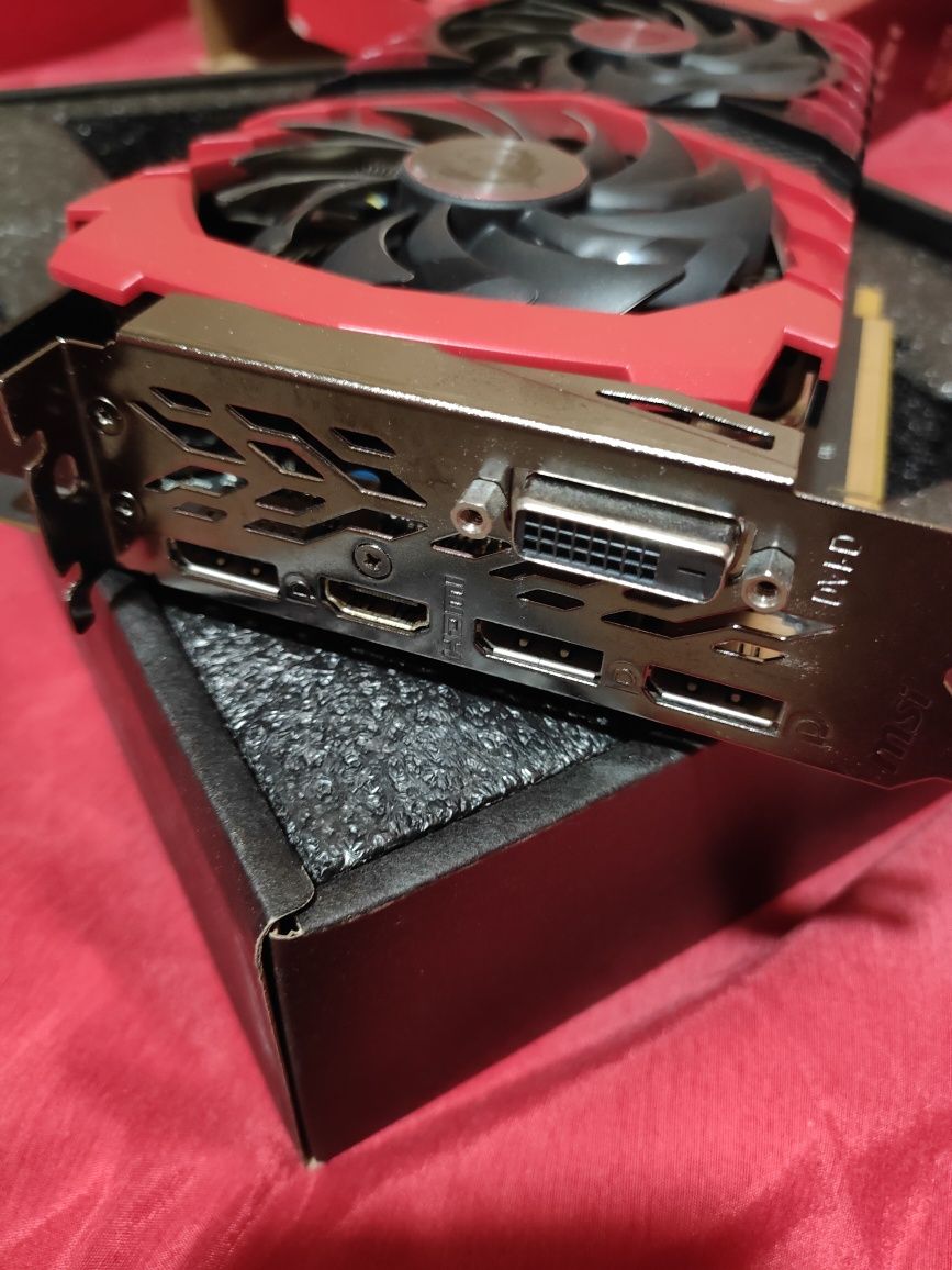 Відеокарта GeForce GTX 1070 Gaming X 8gb