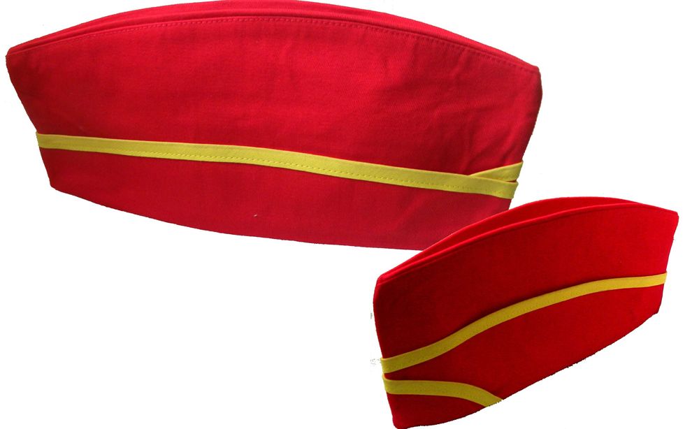 Furażerka bawełniana czerwona z żółtą lamówką i podszewką poliestrową