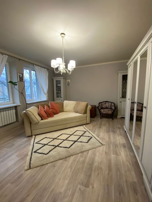 ТОРГ продам 2 кім.кв. ЦЕНТР, вул.Чернишевська,сталінка З/Б!!перекриття