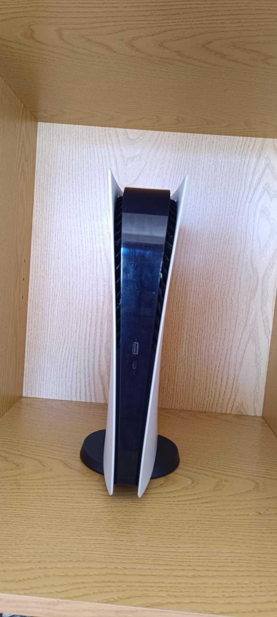 Playstation 5 (PS5) praticamente nova