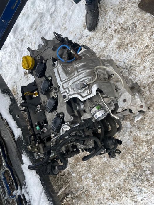 Głowica silnika nissan qashqai 1.2 tc-e HRA2