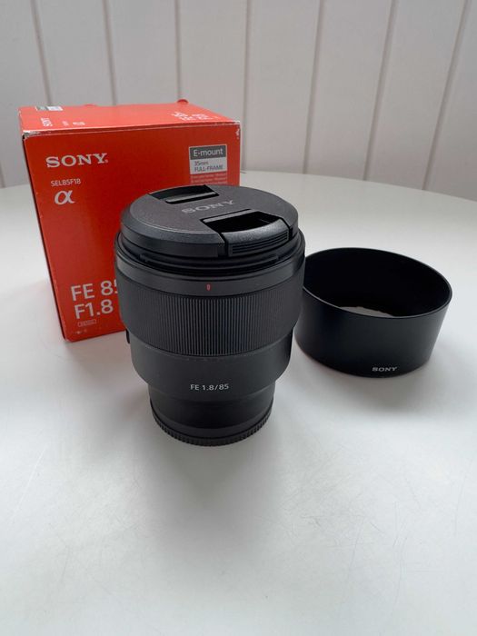 Sony FE 85mm 1.8 Lens