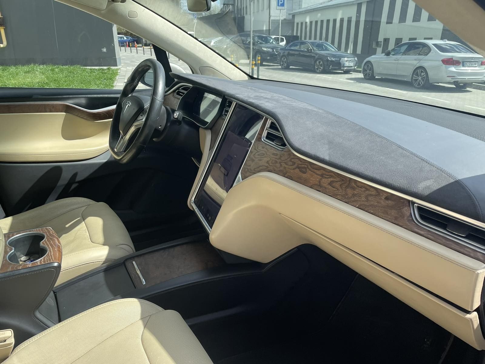 Tesla model x 90d