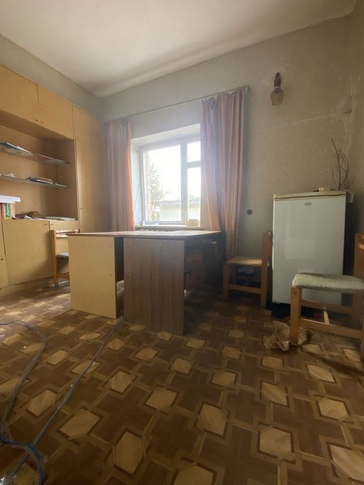 Продаж приміщення с В. Межиричі