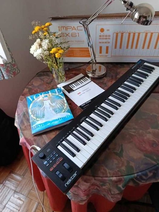 Teclado/Piano novo
