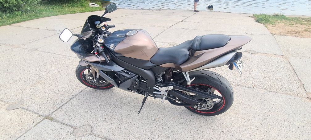 Sprzedam Yamaha r1 rn12