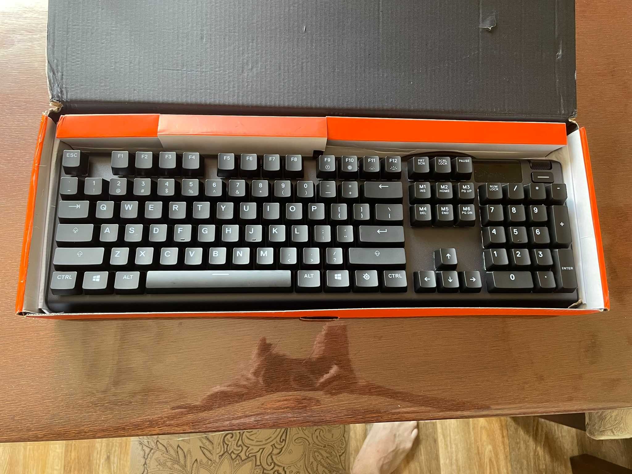 Механическая клавиатура Steelseries Apex 5 Hybrid Switch