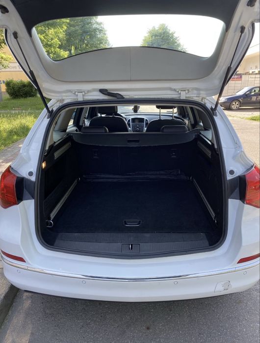 Opel Astra J Kombi, 2014, 1.7 diesel 110 KM