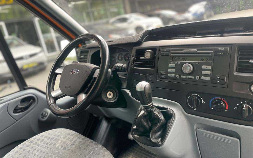 Ford Transit 2011