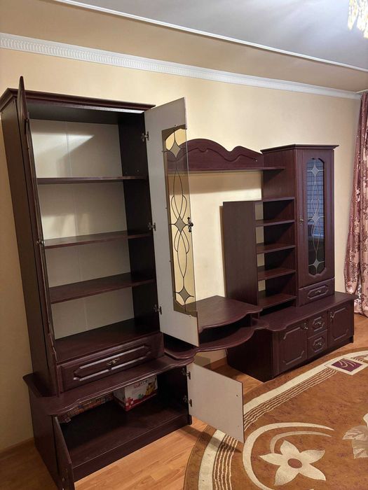 Срочно продам.Вітальня в гарному стані