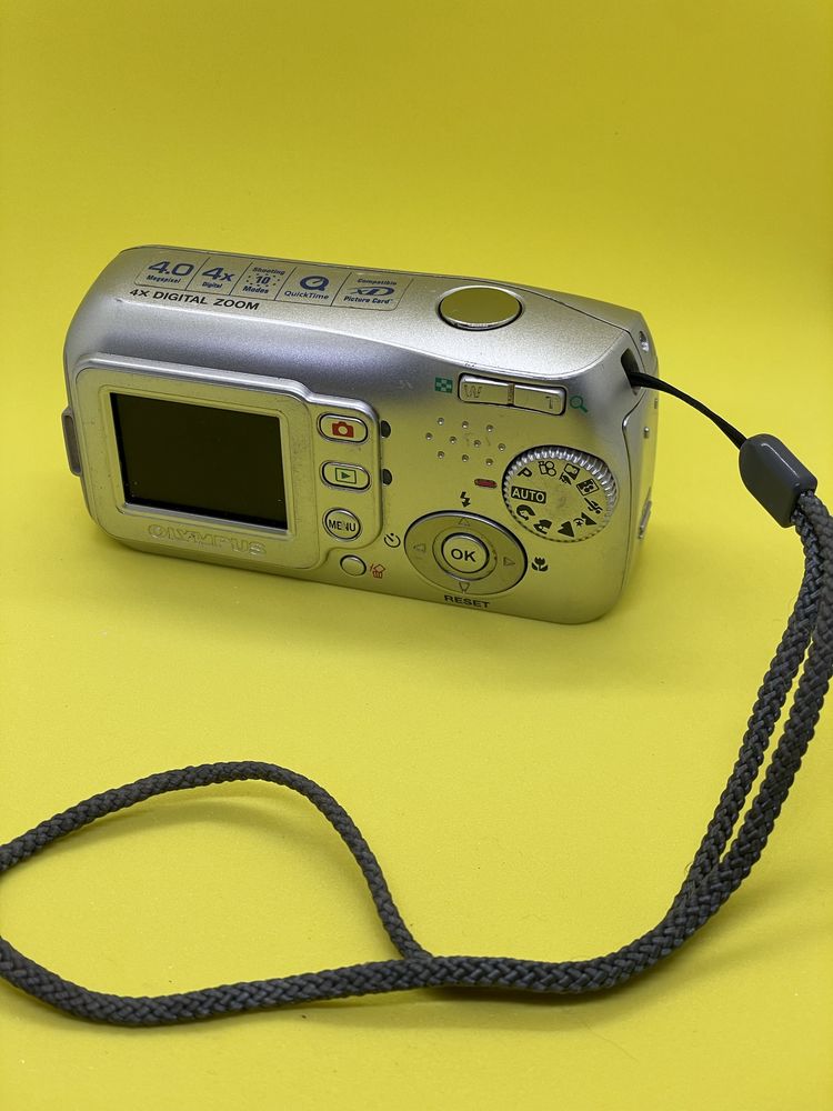 Продам фотоапарат Olympus  C 170