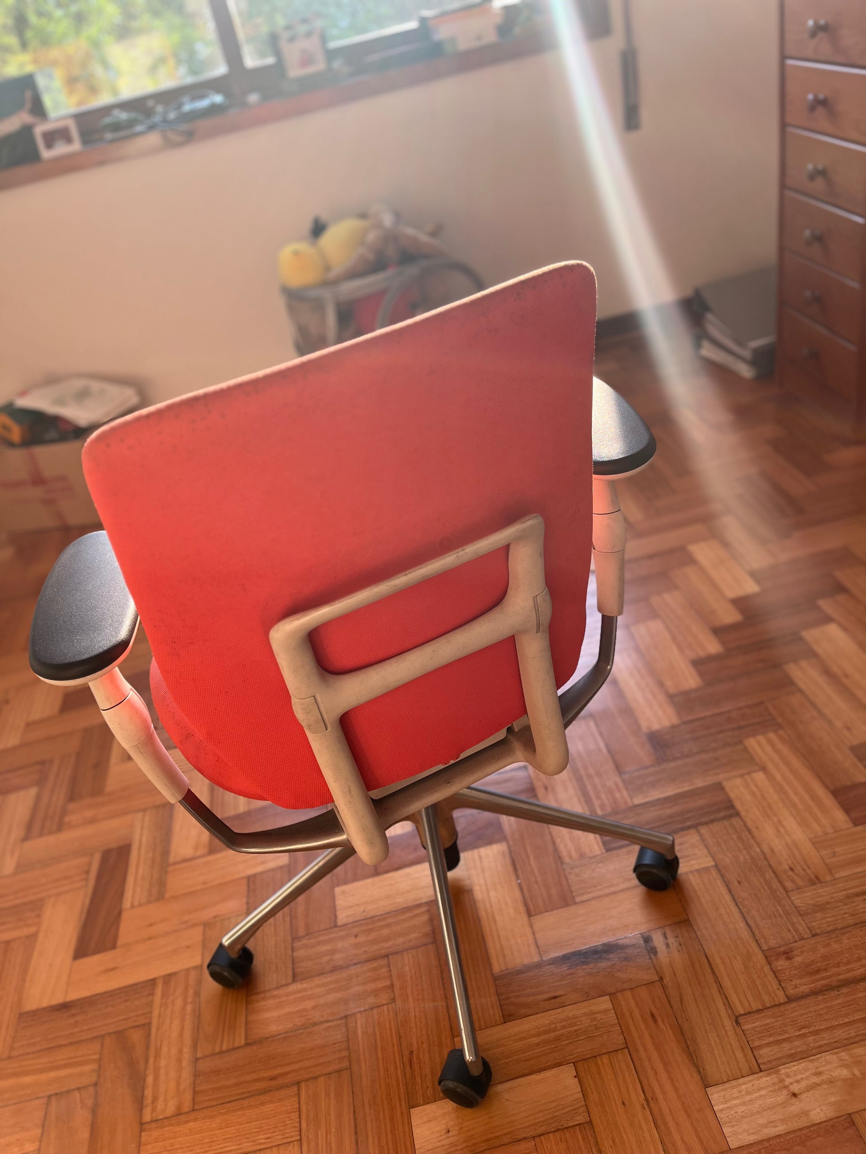 Cadeira de escritório vitra para recuperar vermelha